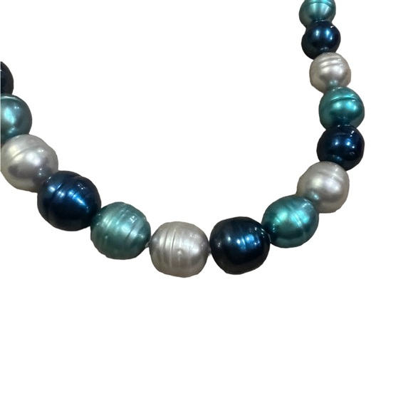 Blue Pearl Necklace 20.5” - Picture 3 of 5